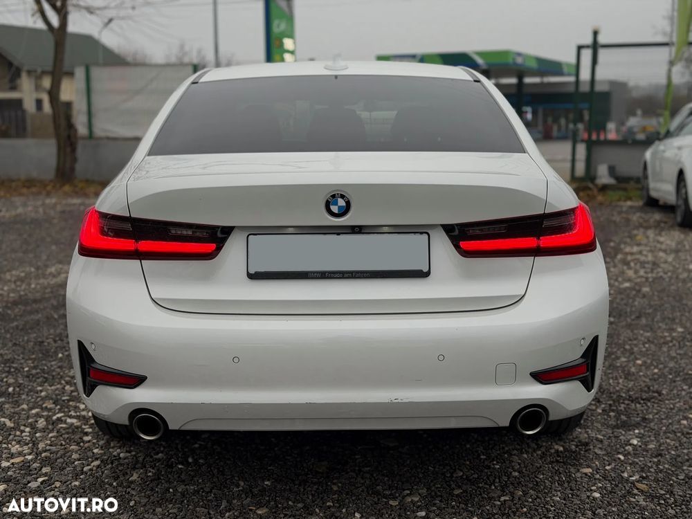 BMW Seria 3 320i xDrive Aut. Advantage - 5