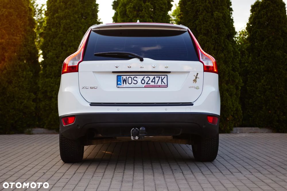 Volvo XC 60 D4 Momentum - 5