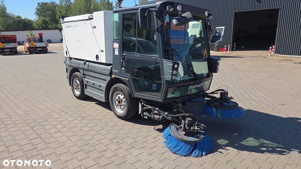 Schmidt 200 + - 1