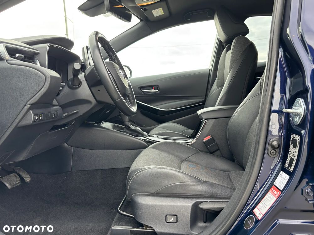 Toyota Corolla 1.8 Hybrid Executive - 18