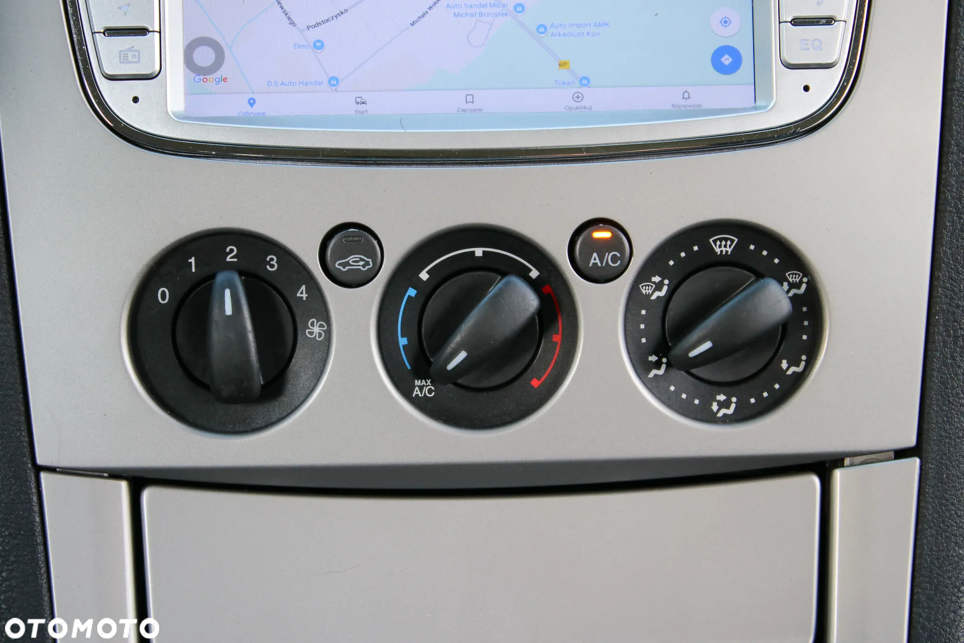 Ford Galaxy 2.0 Concept - 33