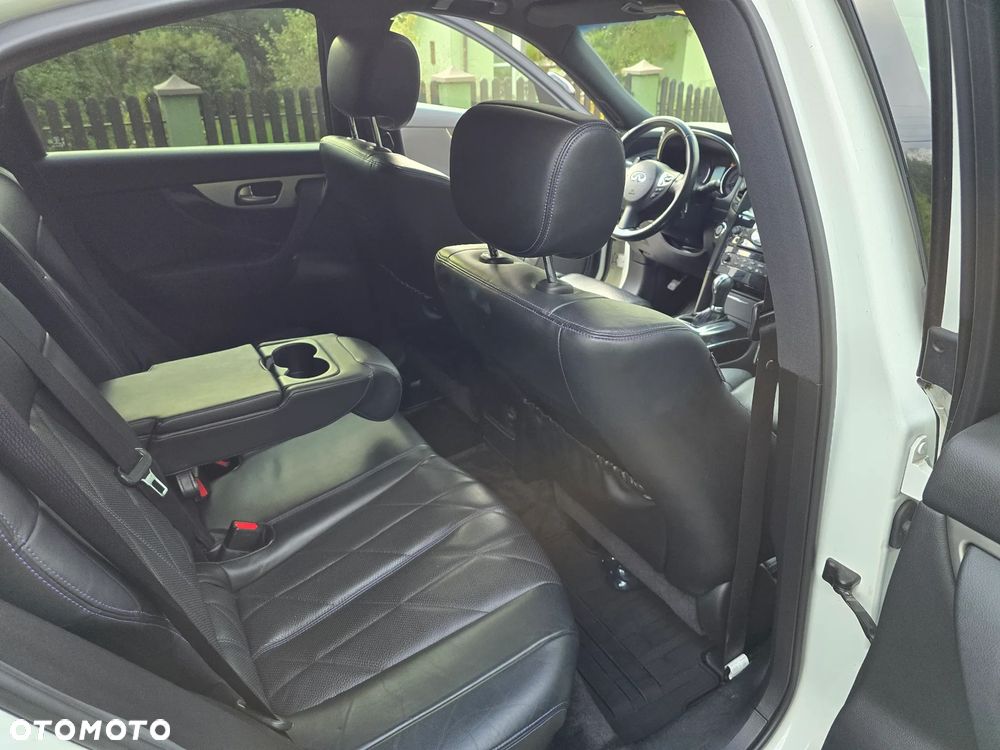 Infiniti QX70 3.0d S Premium - 12