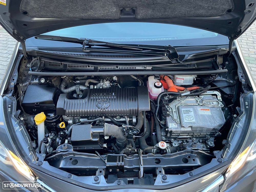 Toyota Yaris 1.5 HSD Comfort - 12