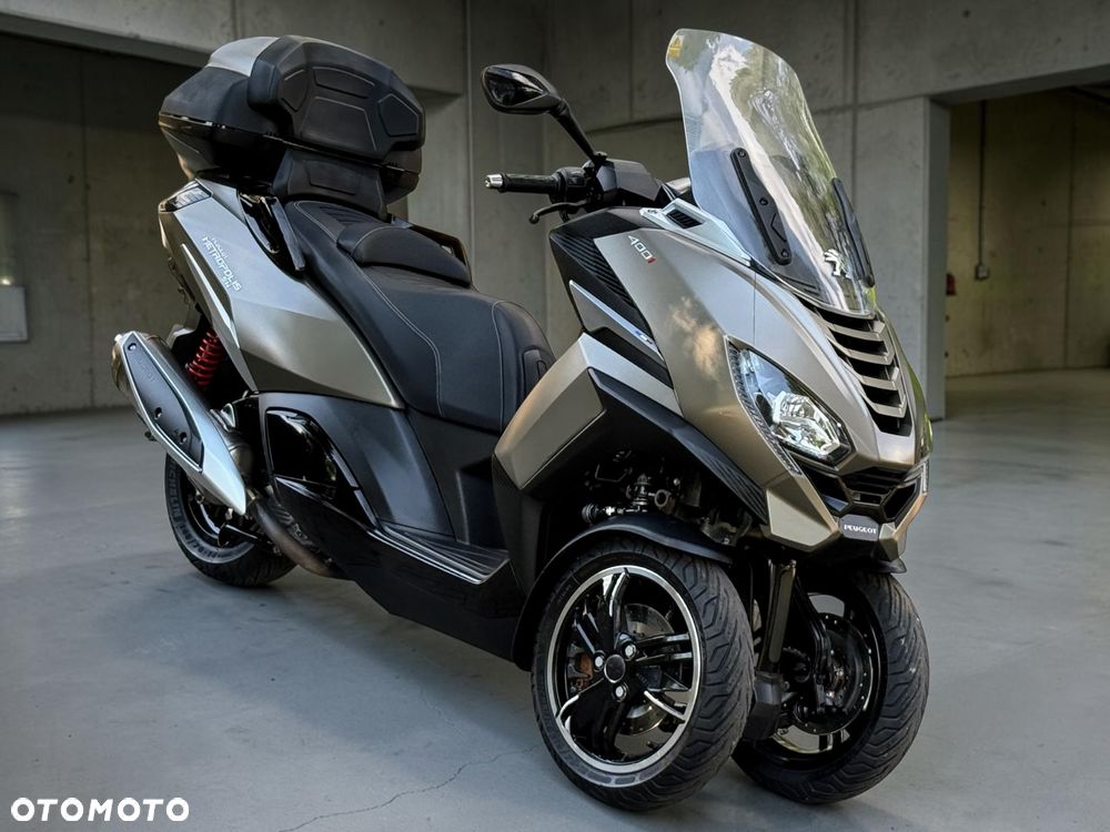 Peugeot Metropolis - 2