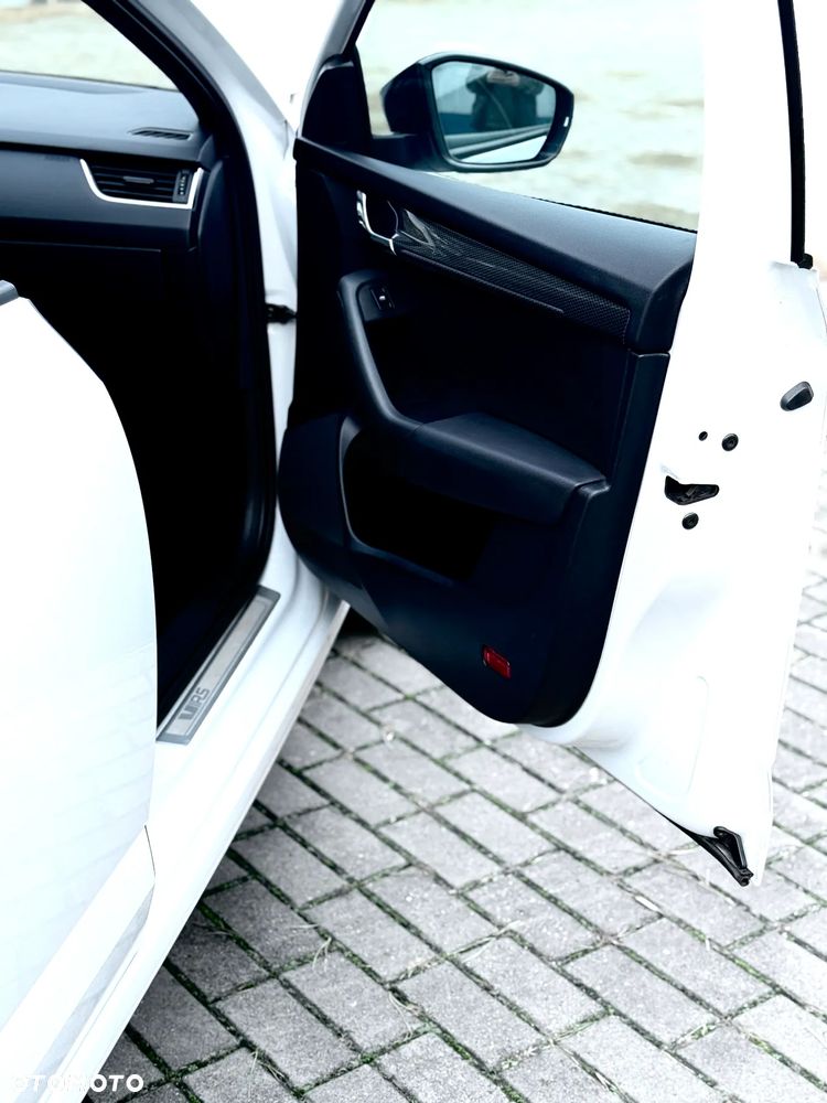 Skoda Octavia 2.0 TSI RS 230 - 7