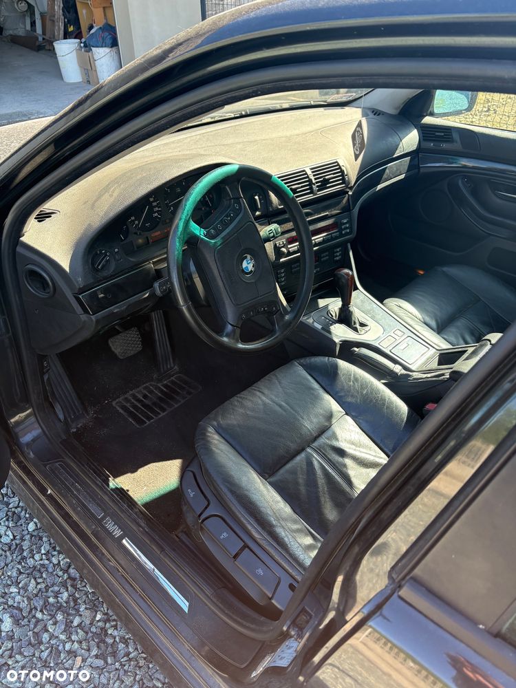 BMW Seria 5 - 23