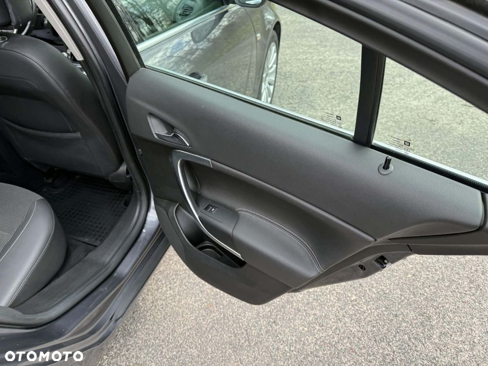 Opel Insignia 2.0 CDTI Cosmo - 16