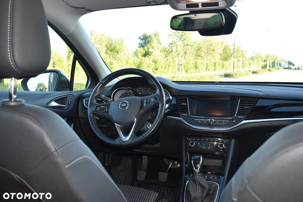 Opel Astra 1.2 T Business Elegance S&S - 9