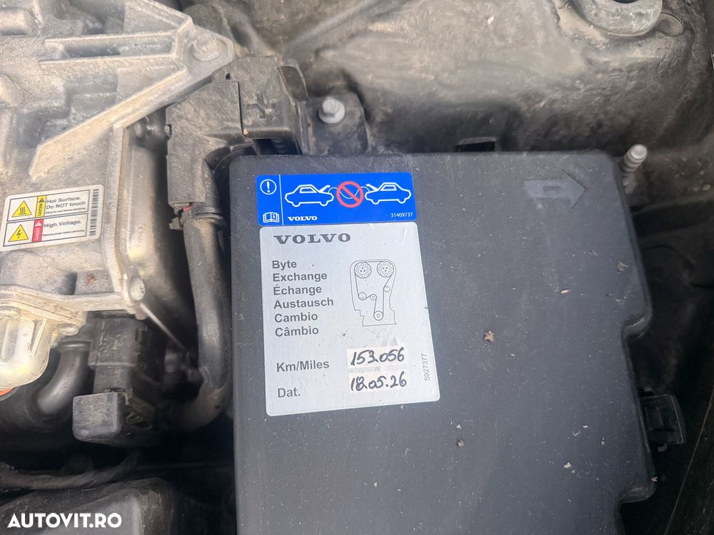 Volvo XC 60 T8 Twin Engine AWD Momentum - 21