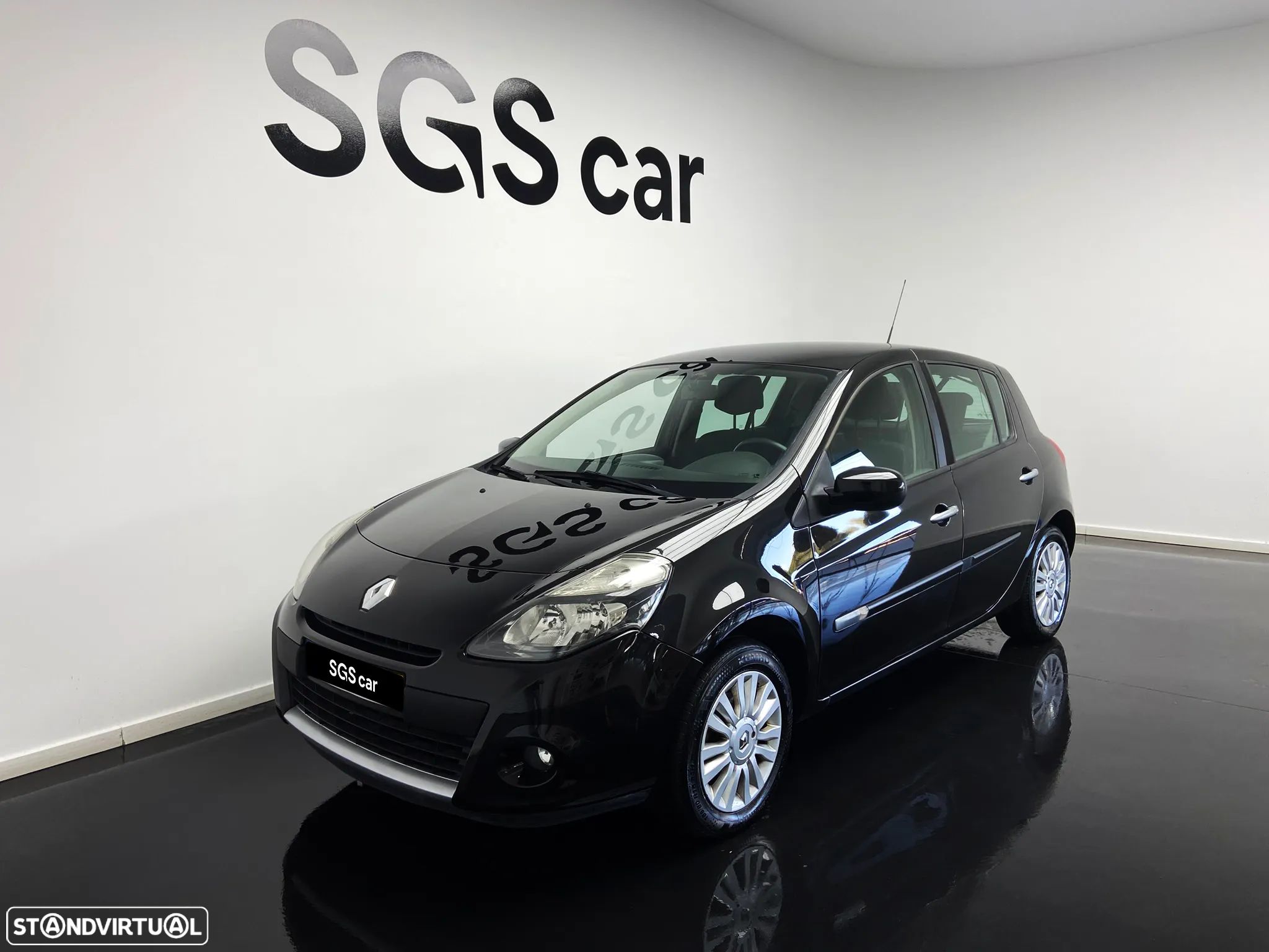 Renault Clio 1.2 16V Dynamique S - 1