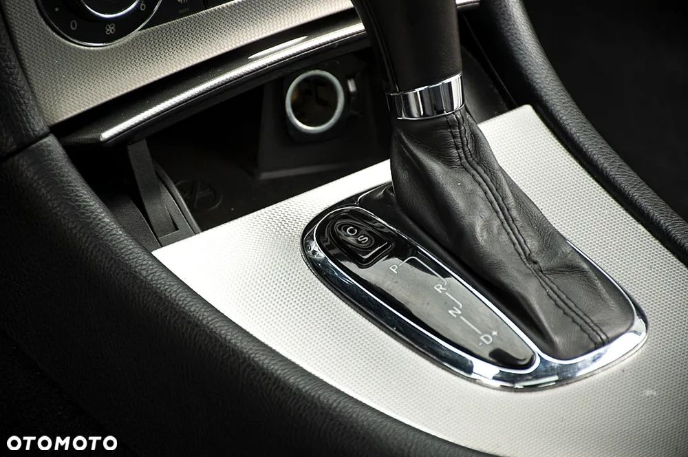 Mercedes-Benz CLK 320 CDI 7G-TRONIC Avantgarde - 35