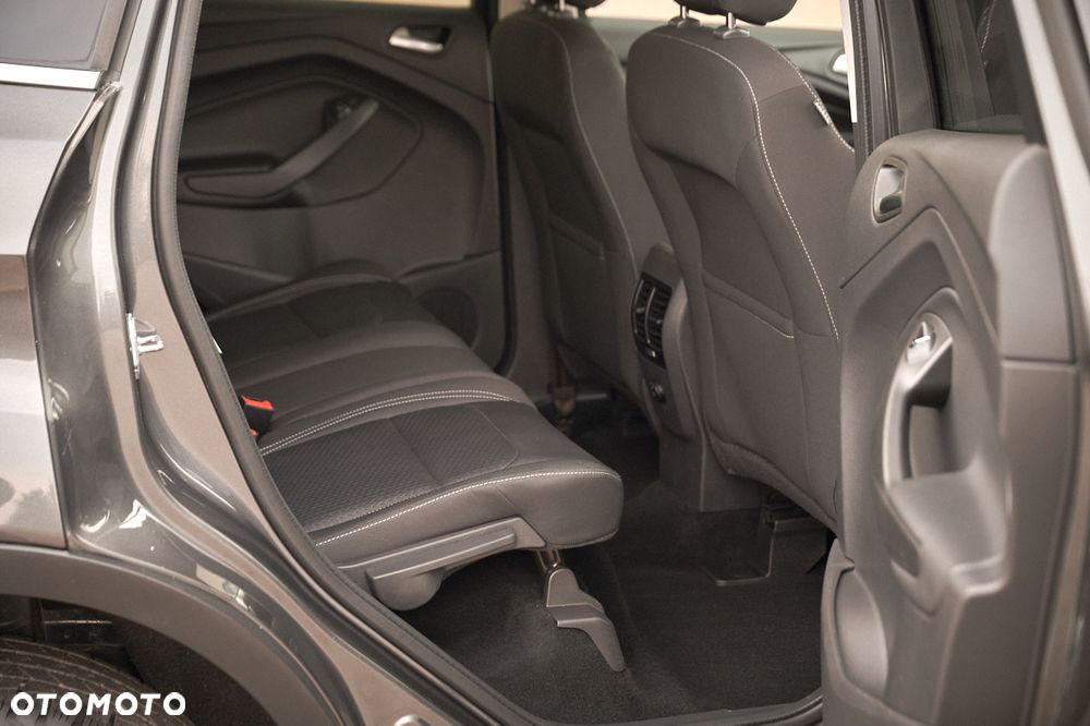 Ford Kuga 1.5 EcoBoost 2x4 Titanium - 23