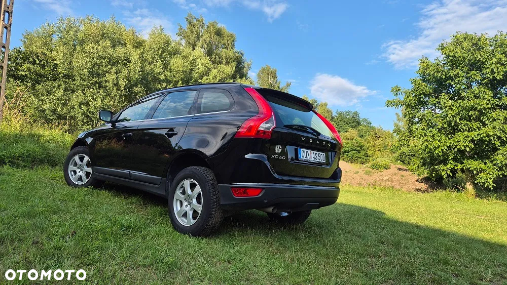 Volvo XC 60 D3 R-Design - 3