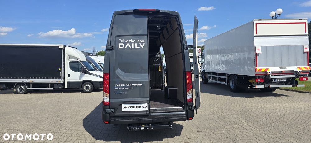 Iveco W CENIE PRZEGLĄDY EKSPOATACYJNE 4 LATA lub 300 000 km !!! - 11