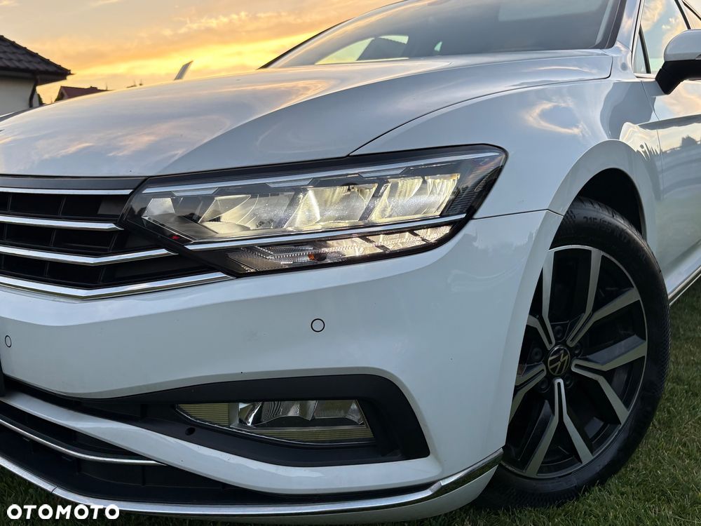 Volkswagen Passat Variant 2.0 TDI EVO Elegance DSG - 29