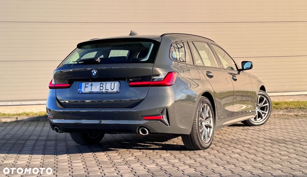 BMW Seria 3 318d Sport Line Shadow - 14