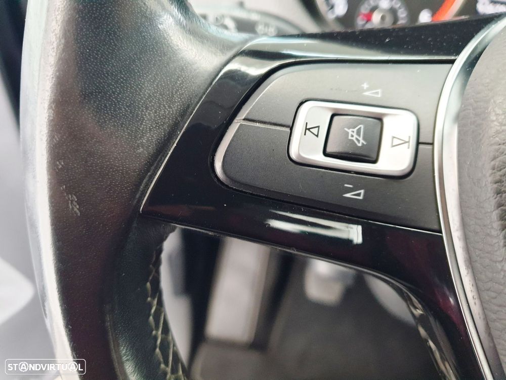 VW Amarok 2.0 TDi CD High.CM 4Motion - 17