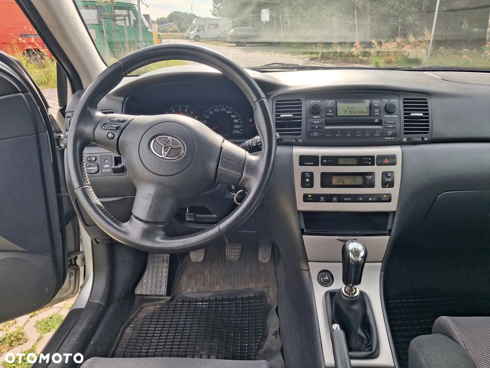 Toyota Corolla 1.4 VVT-i - 11