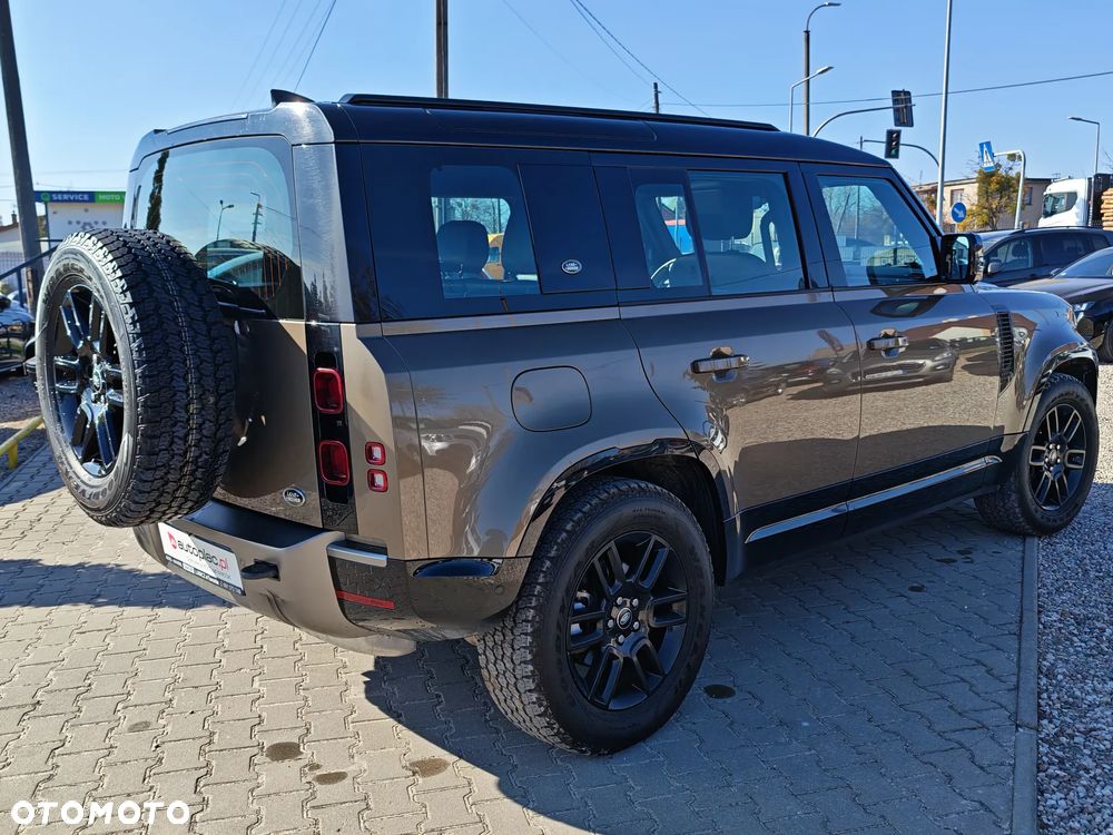 Land Rover Defender 110 D200 X-Dynamic HSE - 9