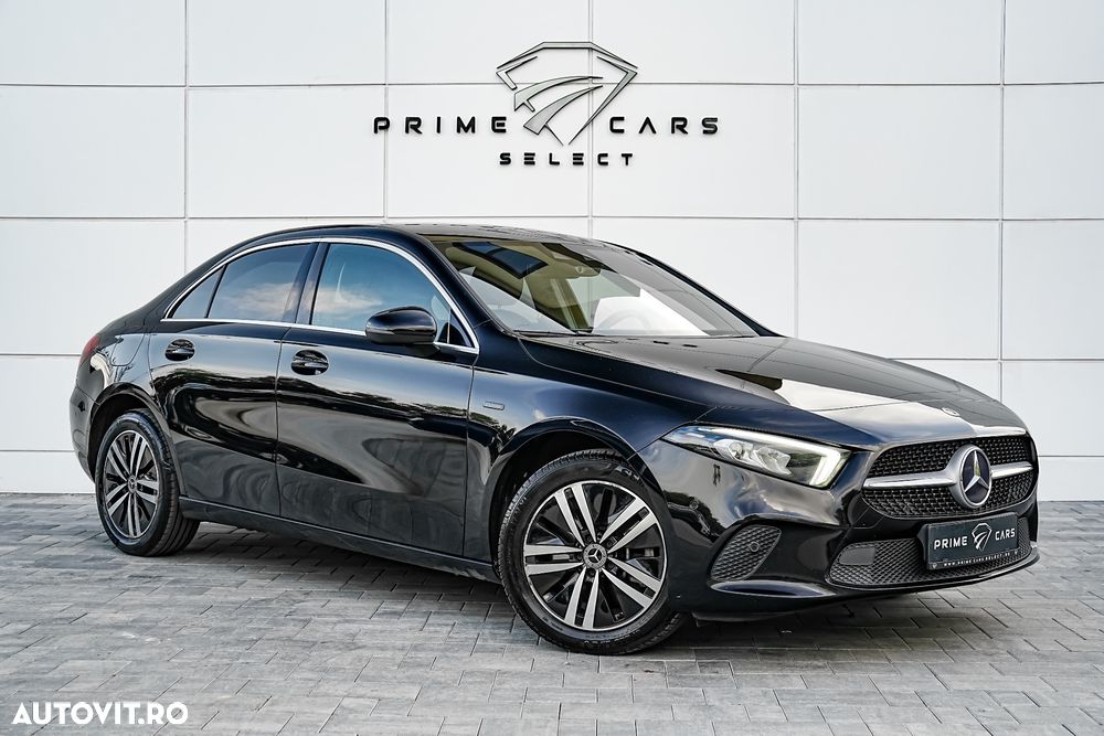 Mercedes-Benz A 250 e Sedan 8G-DCT Edition 2021 - 22