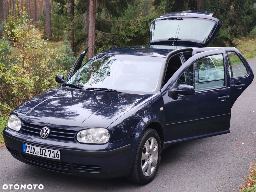Volkswagen Golf - 5