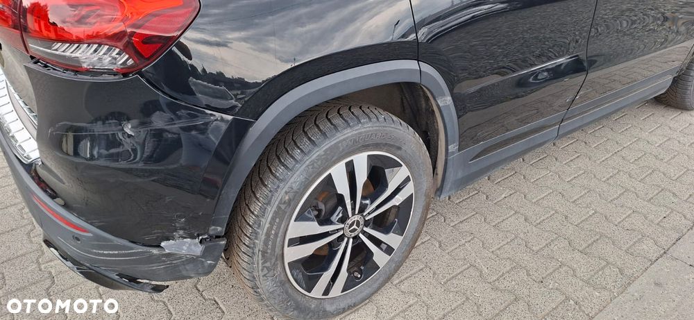 Mercedes-Benz GLA 200 d 4Matic 8G-DCT Style - 24