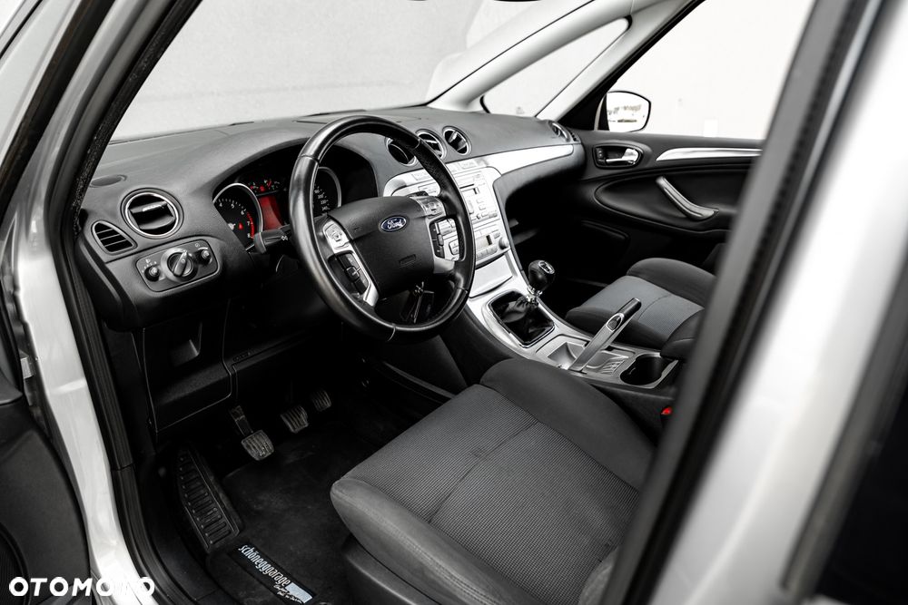 Ford S-Max 2.5 Titanium - 15