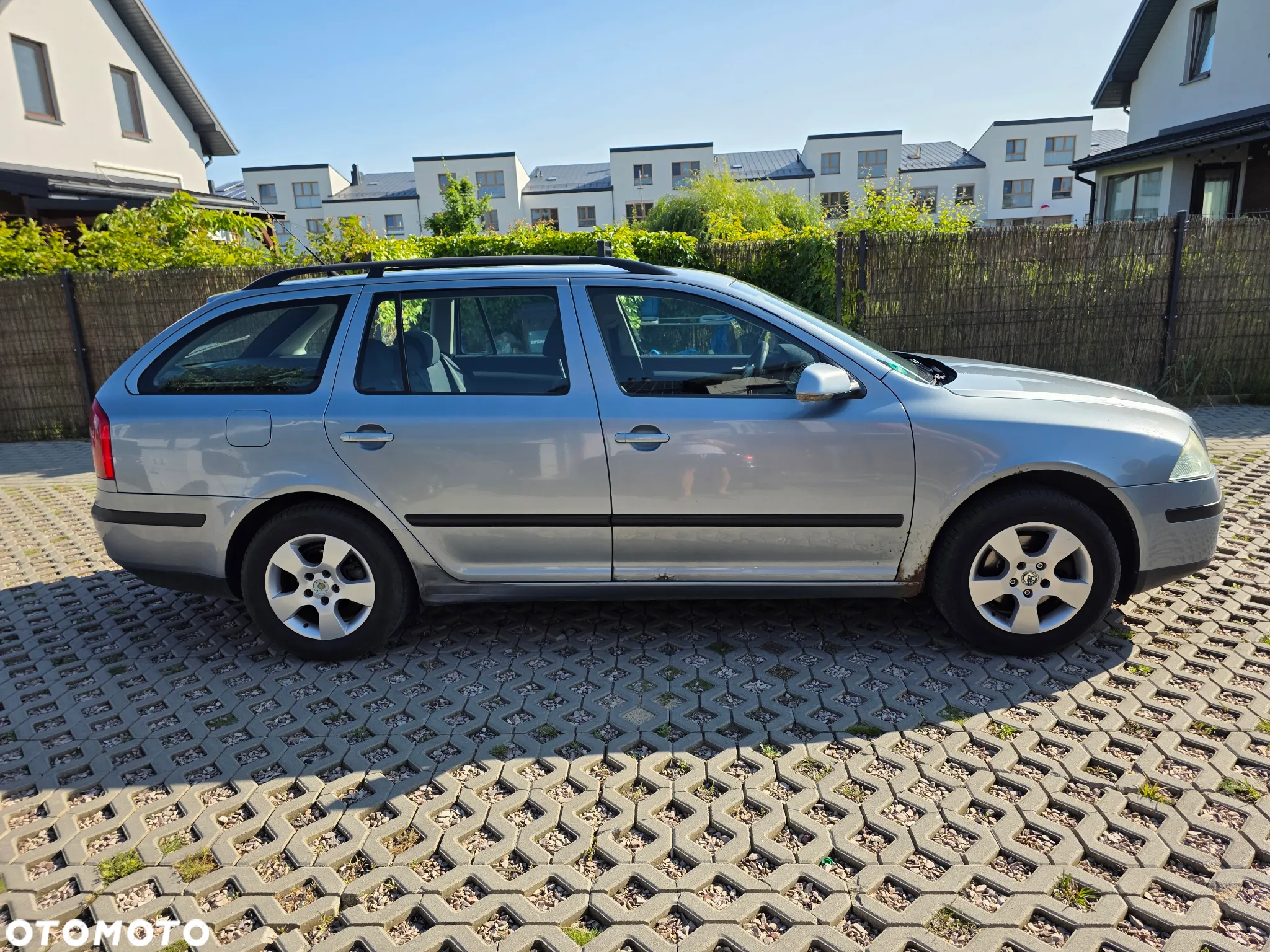 Skoda Octavia 1.6 Ambiente - 3