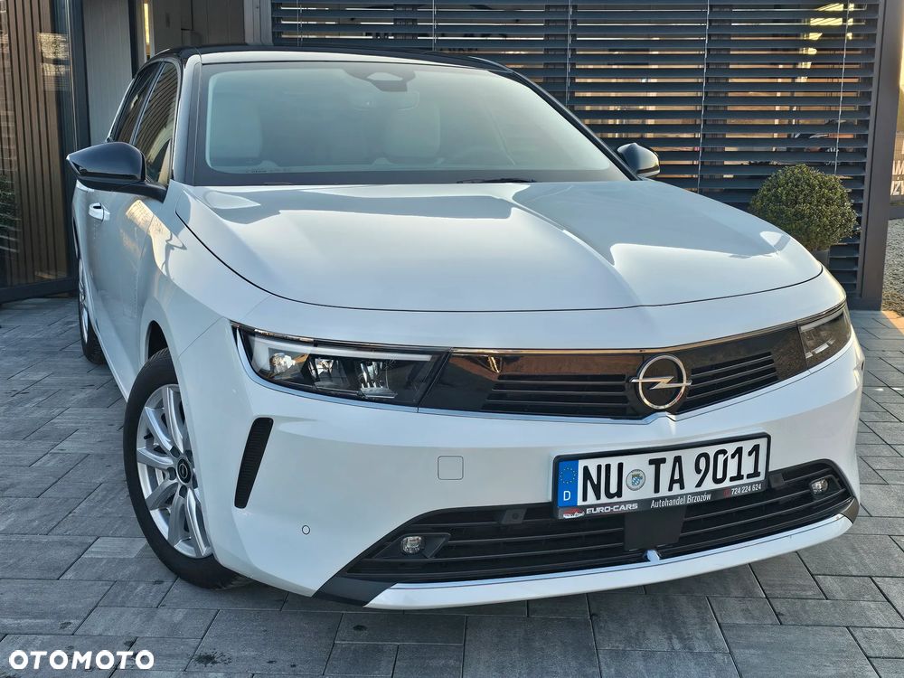 Opel Astra 1.2 Turbo Automatik Elegance - 2