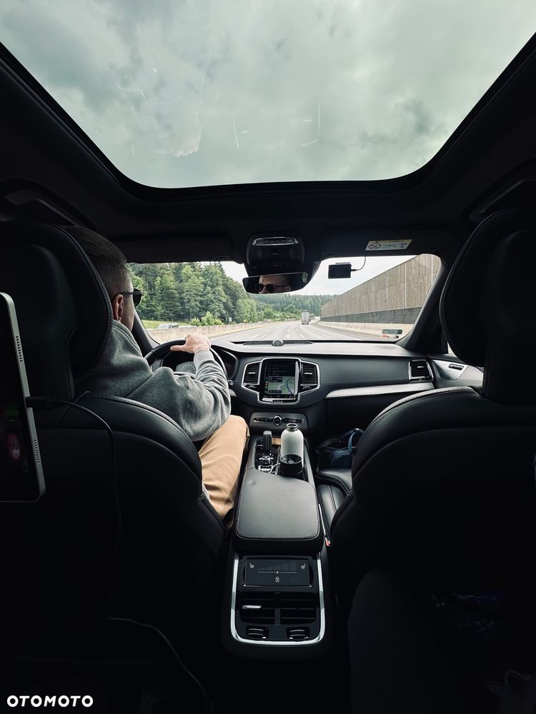 Volvo XC 90 T8 AWD Plug-In Hybrid R-Design 7os - 11