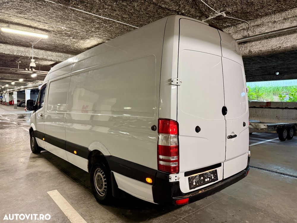 Mercedes-Benz Sprinter - 4