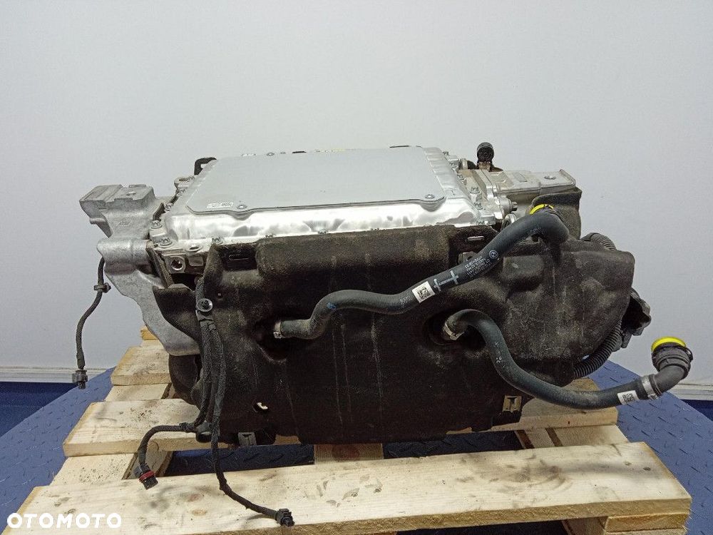 BMW IX1 X1 U11 SILNIK ELEKTRYCZNY PRZÓD PRZEDNI 8477917 - 8