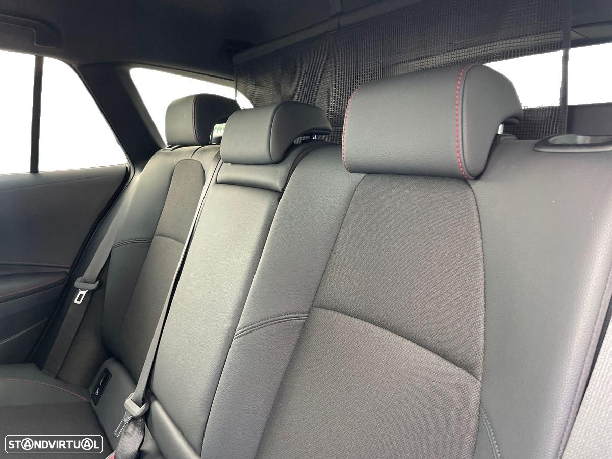 Toyota Corolla Touring Sports - 11