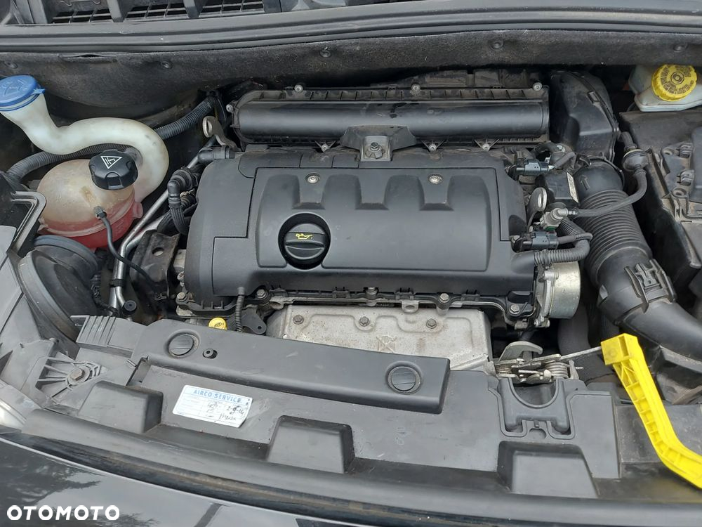 Citroën C3 Picasso 1.6i Exclusive - 26