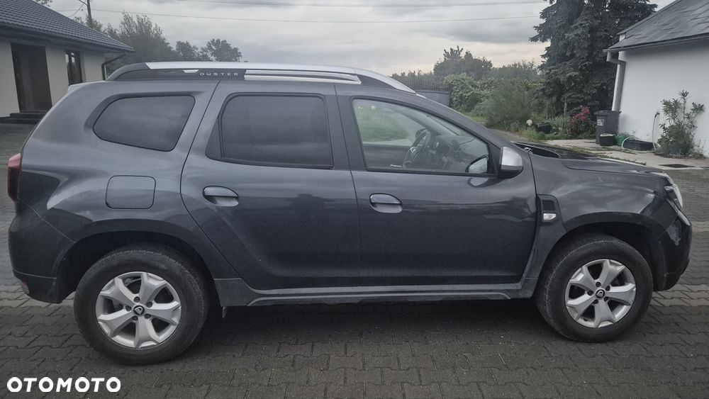 Dacia Duster 1.6 SCe Blackshadow S&S - 3