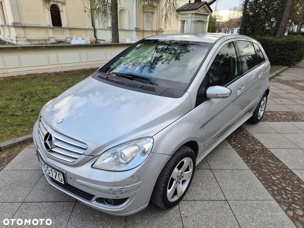 Mercedes-Benz Klasa B 200 CDI - 21