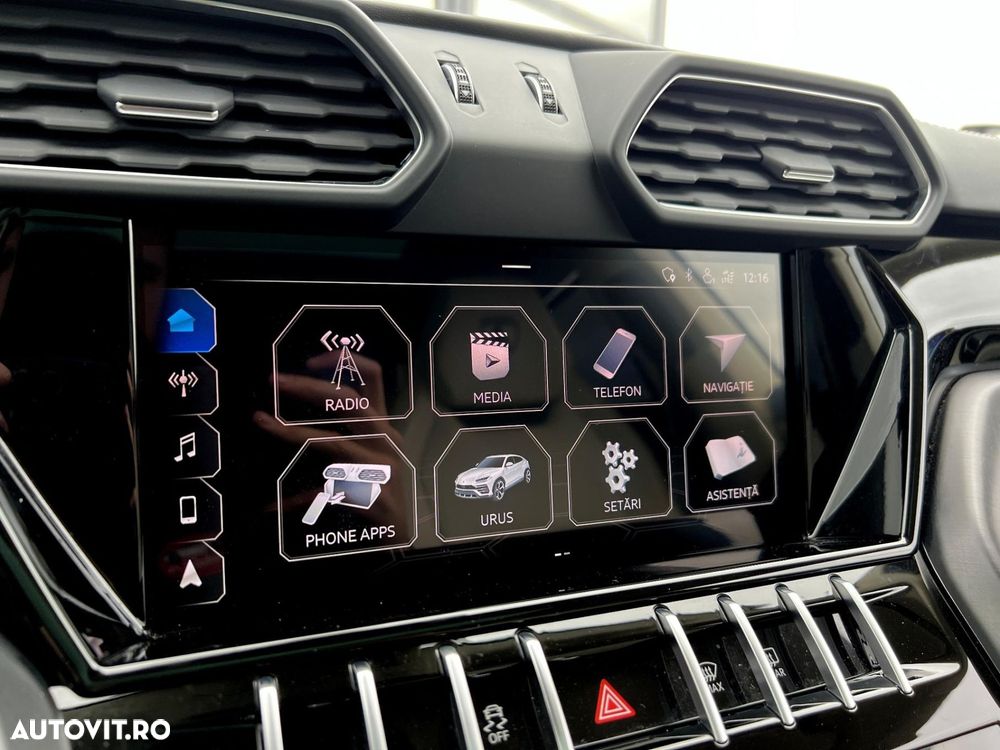 Lamborghini URUS - 31