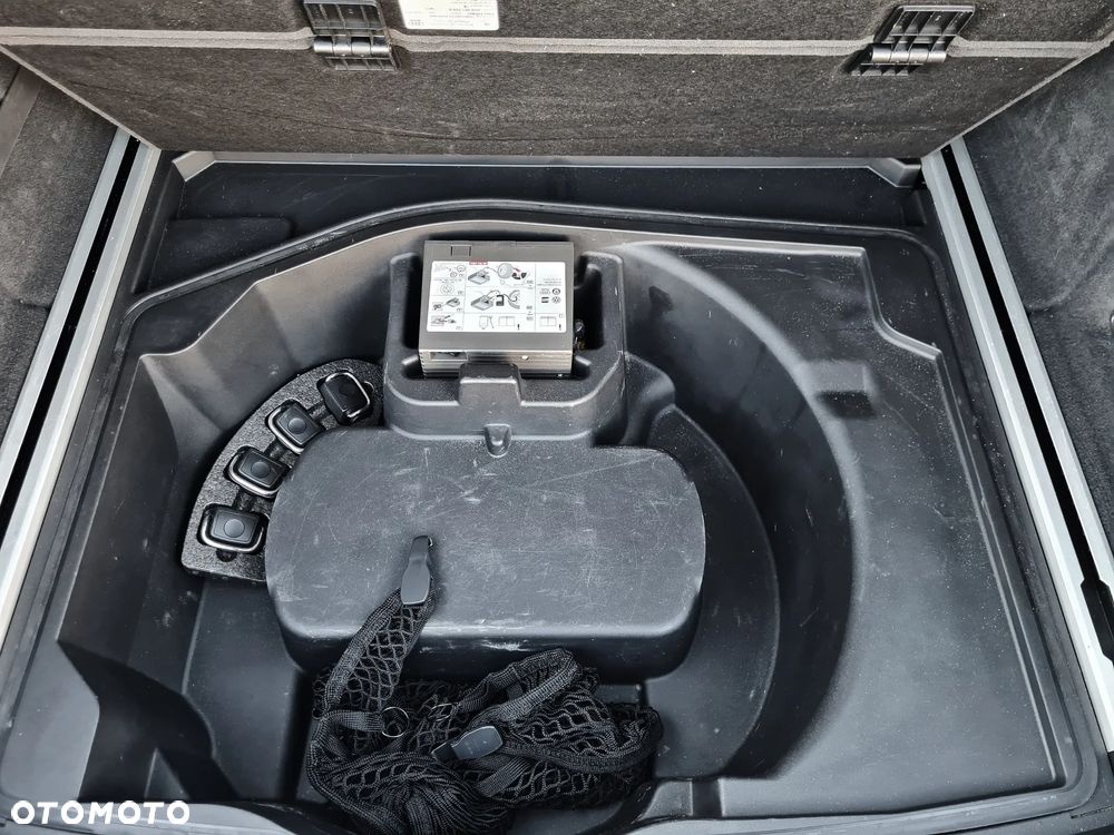 Audi A6 Avant 2.0 TDI Ultra DPF S tronic - 31