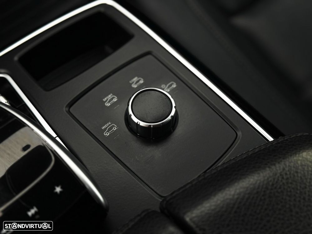 Mercedes-Benz GLE 250 d 4Matic 9G-TRONIC AMG Line - 17