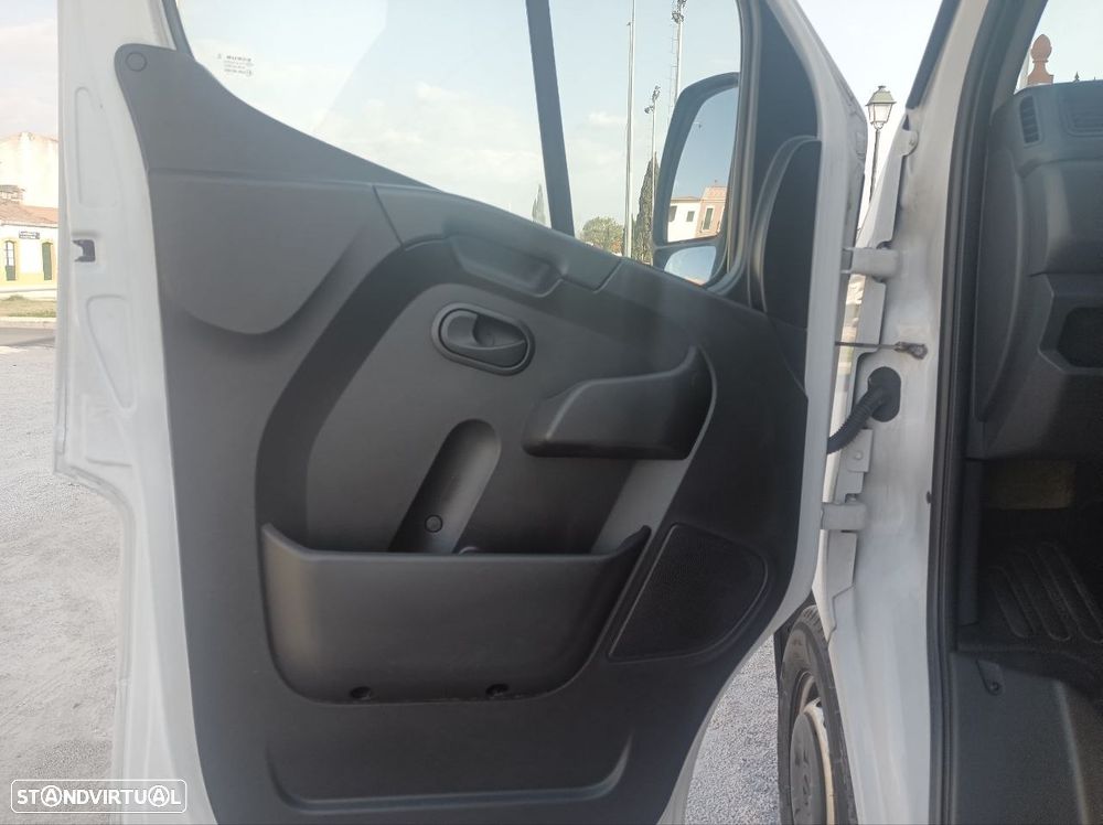 Renault Master III Fase III (R3U) 2.3 dCi L2H2 3.5T 5P (135cv) - 11