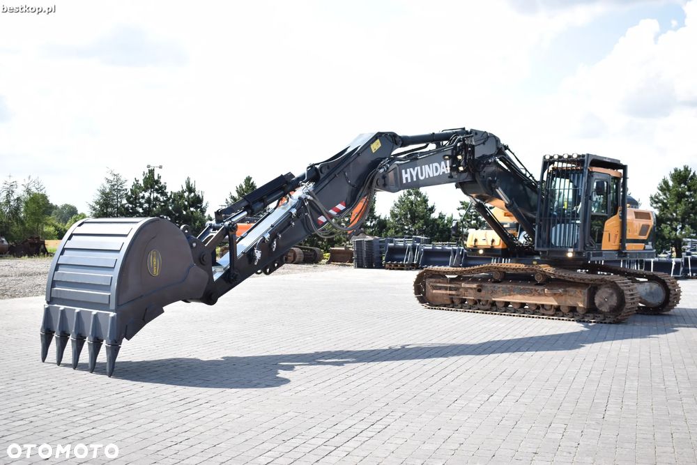 Hyundai HX300AL - 33