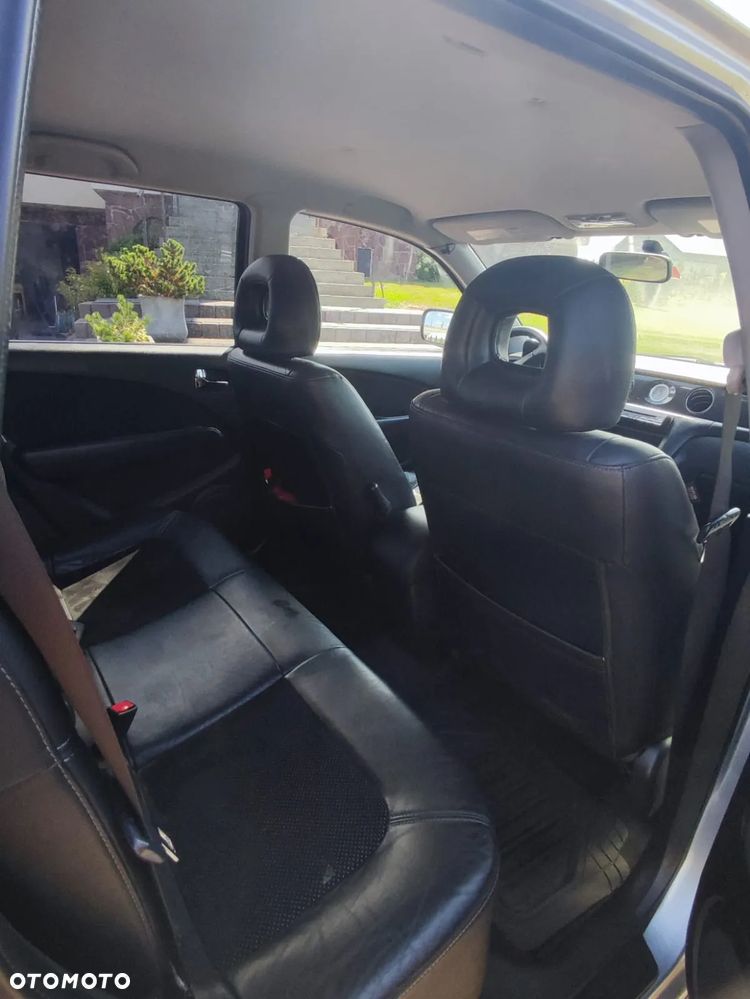 Mitsubishi Outlander 2.0 Turbo - 8