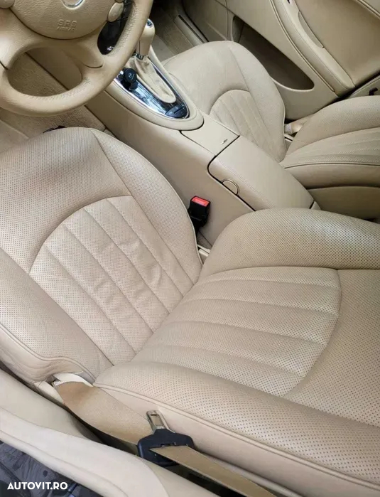 Mercedes-Benz CLS 350 Aut - 8