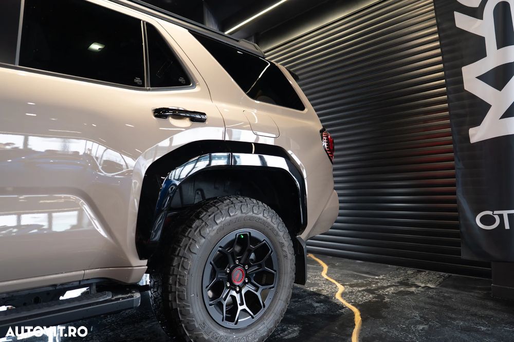Toyota 4Runner - 21