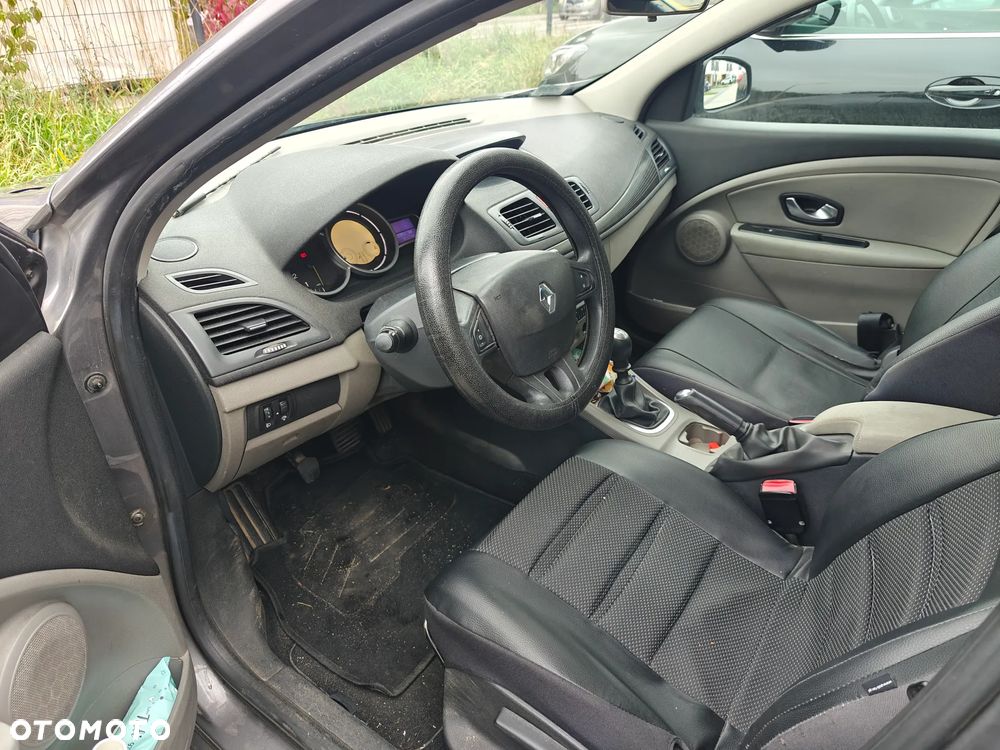 Renault Megane 1.5 dCi Expression - 8