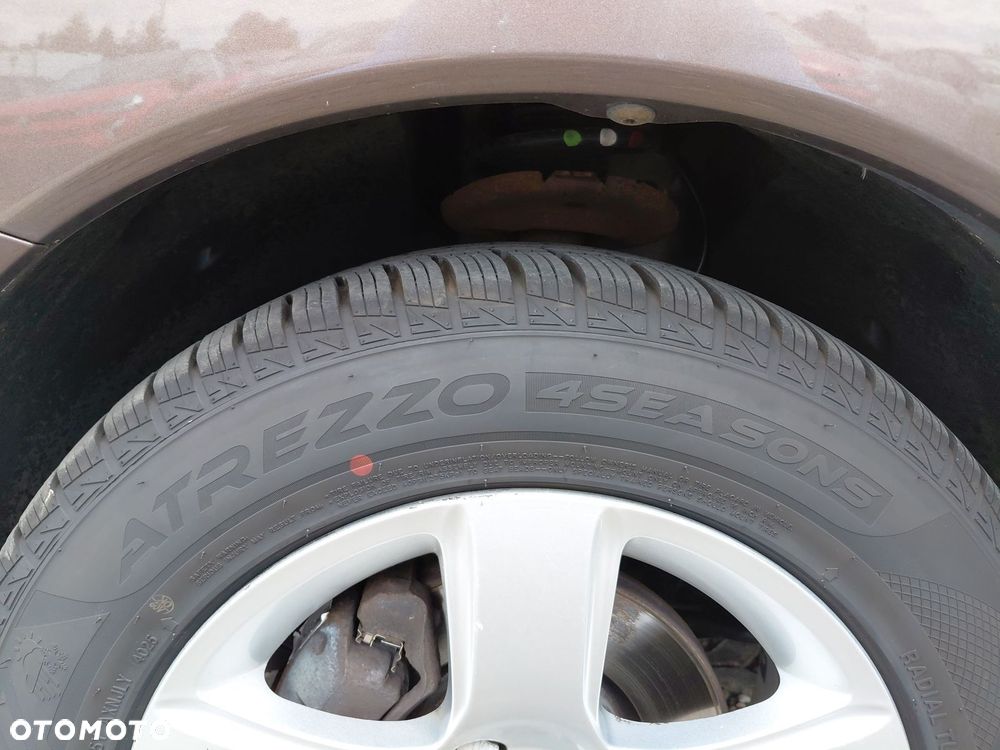 Peugeot 3008 1.6 HDi Style - 26