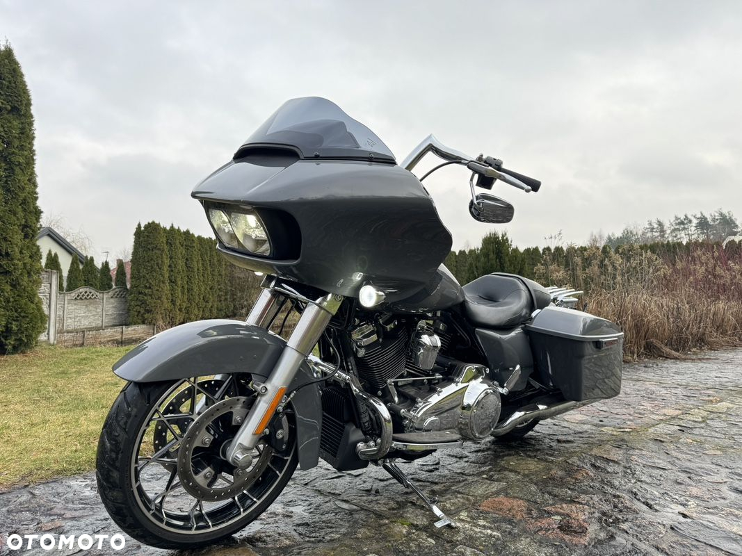 Harley-Davidson Touring Road Glide - 32