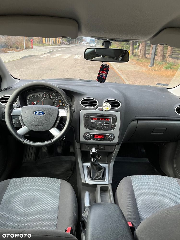 Ford Focus - 12