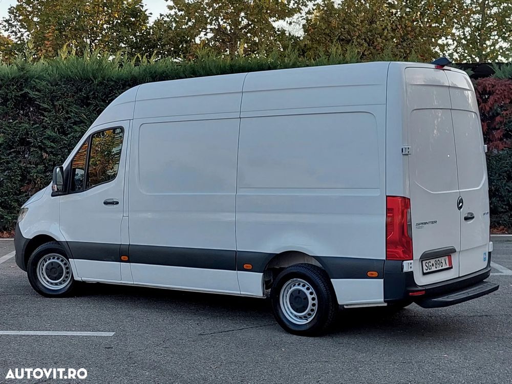 Mercedes-Benz Sprinter - 3