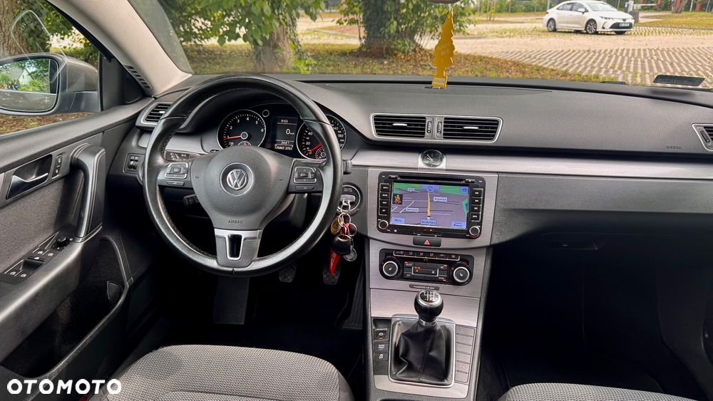 Volkswagen Passat 1.8 TSI Exclusive - 6
